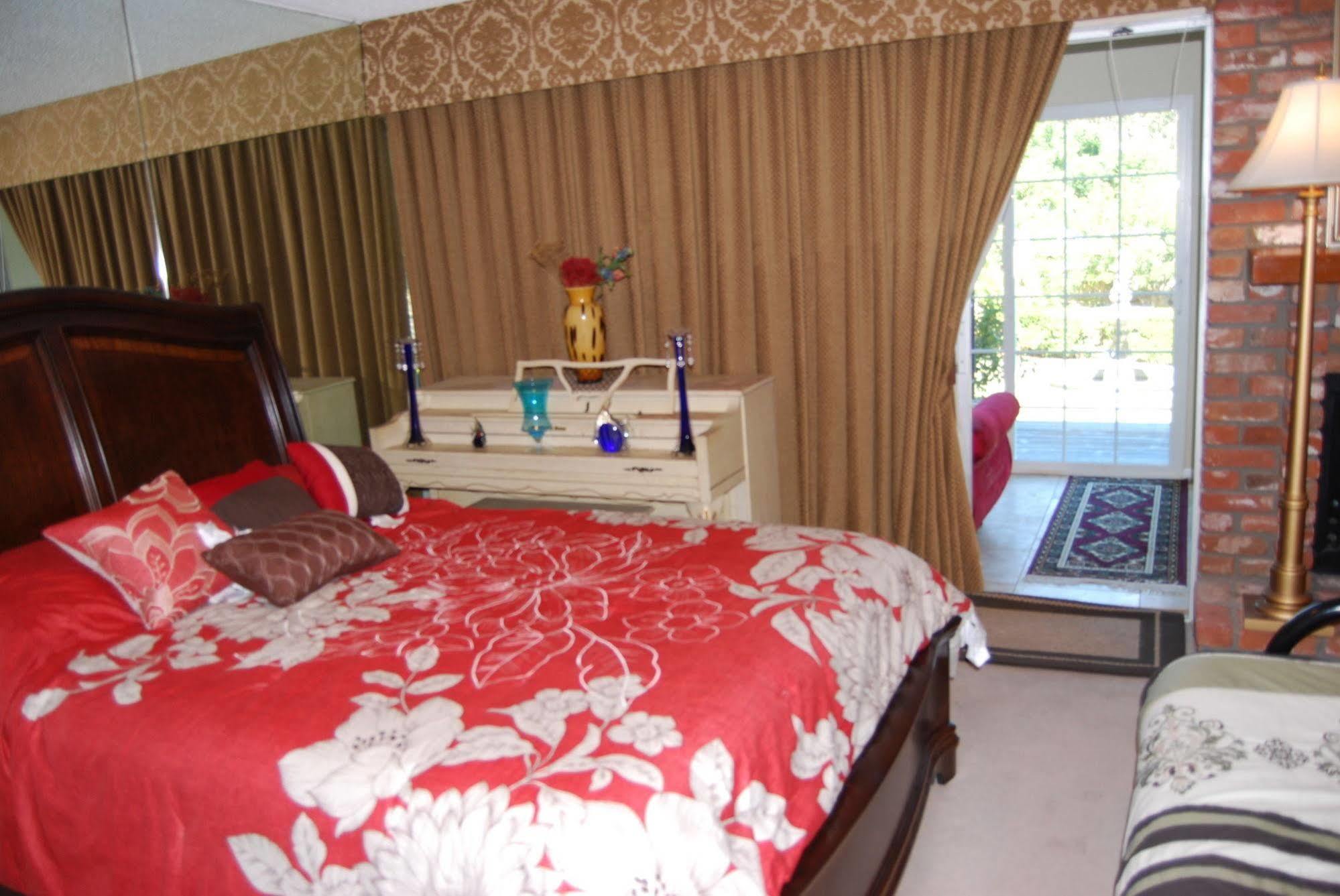 Bed And Breakfast In Hollywood Hills Los Angeles Kültér fotó